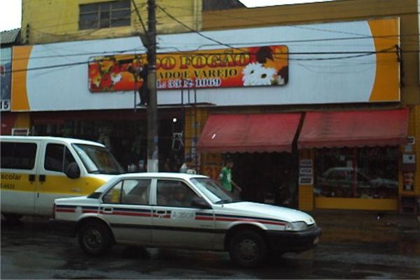 Fachada em pvc e lona Largo da Calçada